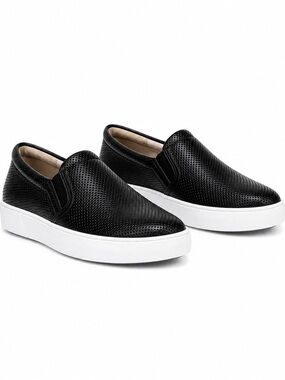 NATURALIZER Marianne Slip-On Sneaker, Size 7.5, Current Style